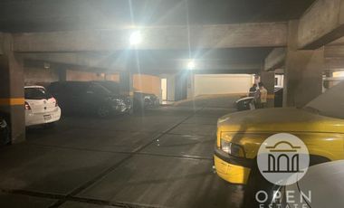 Venta de Edificio frente a La Alameda Central de Toluca en Toluca, Edomex