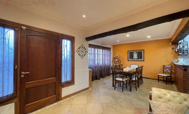Casa en Venta de 6 ambientes en barrio El Mirador, Luján