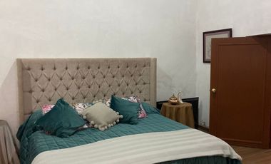 Casa con 2 Locales Comerciales en Venta en Guadalupe, en Zona Centro