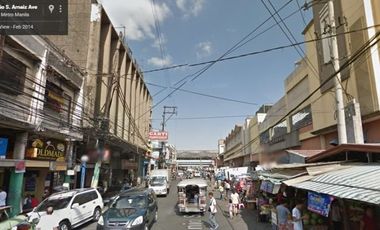 3 bedroom corner unit apartment for lease across Victory Pasay Mall and Libertad LRT Station