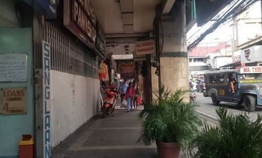 3 bedroom corner unit apartment for lease across Victory Pasay Mall and Libertad LRT Station