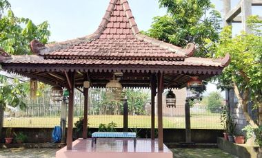 HOMESTAY LUAS DESAIN ETNIK MODERN JOGLO DI SEWON BANTUL