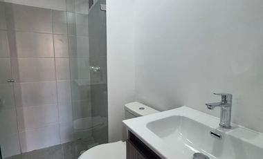 apartamento en arriendo en cimarrona. Cod A213070