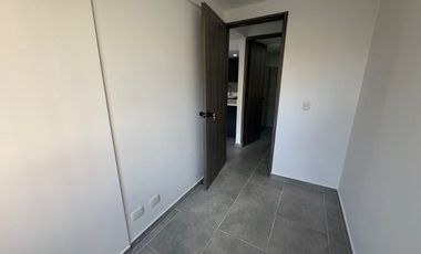 apartamento en arriendo en cimarrona. Cod A213070