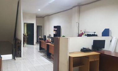 Rumah 3 Lt Siap Huni 13 Menit ke Mall Matahari Daan Mogot J-39811