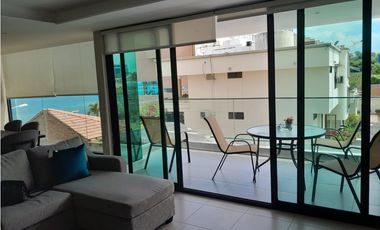 En renta departamento de lujo con  vista al mar Manta Ecuador.