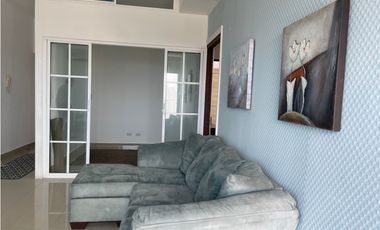 Venta: 2 recámaras en Rainbow Tower, El Carmen