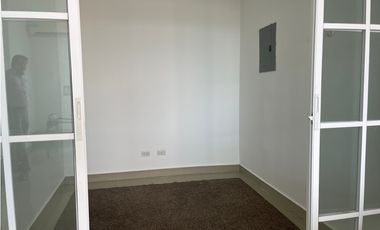 Venta: 2 recámaras en Rainbow Tower, El Carmen