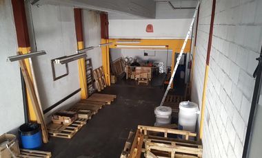 Galpón en venta en Olivos