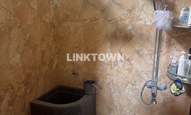 Villa Halaman Luas Free Gazebo dan Furniture di Purwodadi Pasuruan