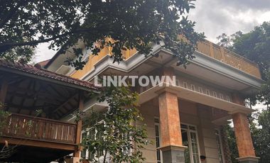 Villa Halaman Luas Free Gazebo dan Furniture di Purwodadi Pasuruan