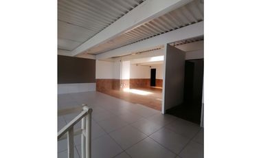 Local Dúplex  en Arriendo en Medellin Sector Calasanz