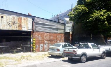 Galpón C/local 700m2 S/av. Mosconi Con Salida A 2 Calles - Lomas Del Mirador