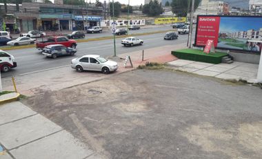 RENTA DE 580 M2 DE LOCALES COMERCIALES Y OFICINAS EN TECÁMAC, EDO. MÉX.
