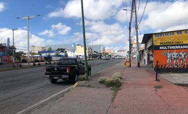 RENTA DE 580 M2 DE LOCALES COMERCIALES Y OFICINAS EN TECÁMAC, EDO. MÉX.