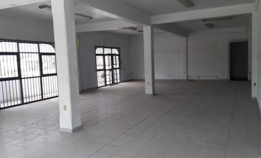 RENTA DE 580 M2 DE LOCALES COMERCIALES Y OFICINAS EN TECÁMAC, EDO. MÉX.