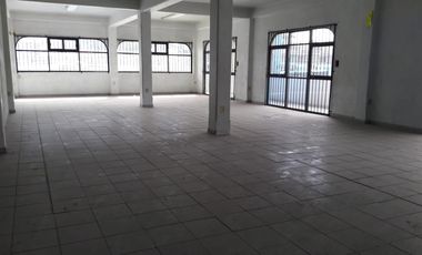 RENTA DE 580 M2 DE LOCALES COMERCIALES Y OFICINAS EN TECÁMAC, EDO. MÉX.