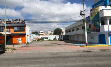 RENTA DE 580 M2 DE LOCALES COMERCIALES Y OFICINAS EN TECÁMAC, EDO. MÉX.