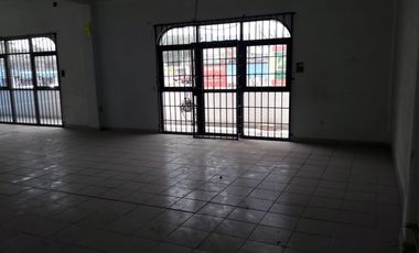 RENTA DE 580 M2 DE LOCALES COMERCIALES Y OFICINAS EN TECÁMAC, EDO. MÉX.