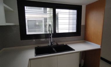 Departamento en venta de 3 dormitorios c/ cochera en Ramos Mejía