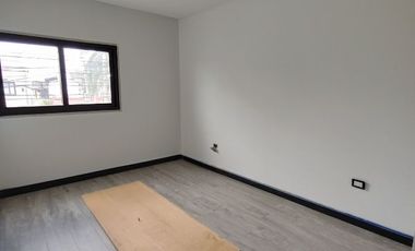 Departamento en venta de 3 dormitorios c/ cochera en Ramos Mejía