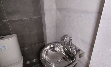Departamento en venta de 3 dormitorios c/ cochera en Ramos Mejía