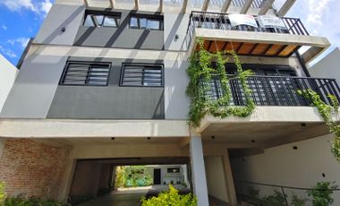 Departamento en venta de 3 dormitorios c/ cochera en Ramos Mejía