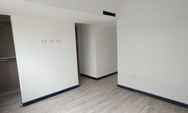Departamento en venta de 3 dormitorios c/ cochera en Ramos Mejía