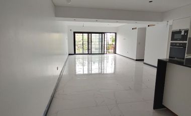Departamento en venta de 3 dormitorios c/ cochera en Ramos Mejía