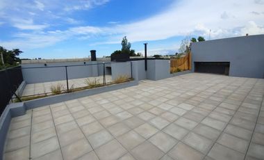 Departamento en venta de 3 dormitorios c/ cochera en Ramos Mejía
