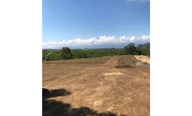 SE VENDEN EXCELENTES LOTES EN COMBIA CERCA  AL MALL DE COMIDAS