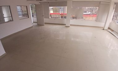 local en arriendo en el toberín. Cod A119536