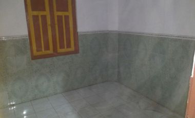RUMAH 2Lt TEPI JALAN DEKAT CAREFOUR PASURUAN KOTA
