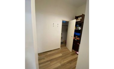 Local en venta. Zona Plaza Colon.