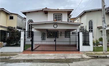 Se Vende Casa Dúplex en Villa Zaita $ 195.000 A.B