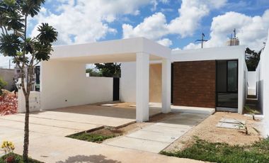 Casa de UNA PLANTA dentro de privada en cholul