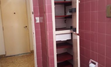 Casa con Departamento en venta en Caseros