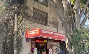 EDIFICIO COMERCIAL DE TRES NIVELES EN VENTA