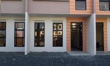 townhouse in bulacan 24k cash out lipat agad