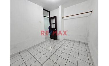 📍 Ubicación estratégica | 📐 120 m² de terreno | 206 m² construidos | 💰 Ideal para vivir e invertir

Si buscas una casa espaciosa para tu familia o u