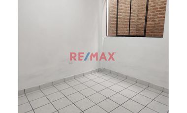 📍 Ubicación estratégica | 📐 120 m² de terreno | 206 m² construidos | 💰 Ideal para vivir e invertir

Si buscas una casa espaciosa para tu familia o u