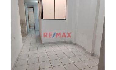 📍 Ubicación estratégica | 📐 120 m² de terreno | 206 m² construidos | 💰 Ideal para vivir e invertir

Si buscas una casa espaciosa para tu familia o u