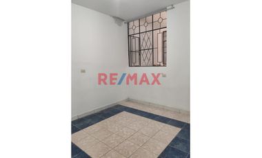 📍 Ubicación estratégica | 📐 120 m² de terreno | 206 m² construidos | 💰 Ideal para vivir e invertir

Si buscas una casa espaciosa para tu familia o u