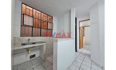 📍 Ubicación estratégica | 📐 120 m² de terreno | 206 m² construidos | 💰 Ideal para vivir e invertir

Si buscas una casa espaciosa para tu familia o u