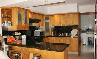 OPORTUNIDAD CASA VENTA DE 2 LOTES A PRECIO DE 1. JARDIN REAL COTO 6