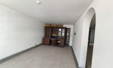 edificio en arriendo en centro. Cod A20254