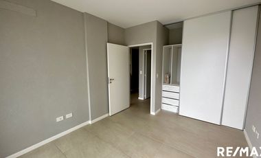 Venta dpto 2 ambientes cochera y baul a estrenar!