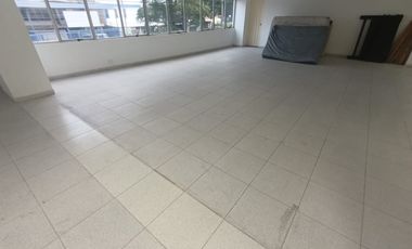 edificio en arriendo en versalles. Cod A9190267