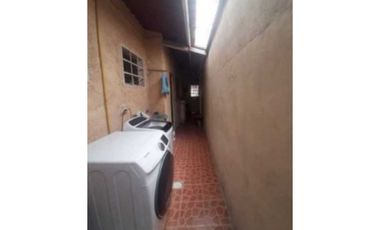 VENDO CASA EN REMATE EN LA CHORRERA MONTELIMAR 3R