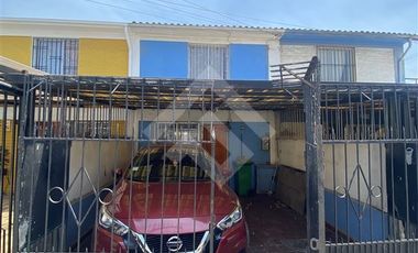 Casa en Venta en Plano Regulador / Av. Maipú